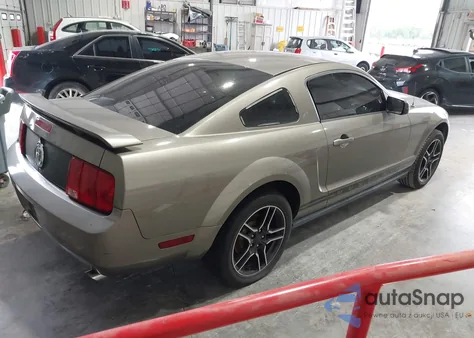 2005 Ford Mustang V6 Deluxe/V6 Premium from USA, damaged, VIN 1ZVHT80N955102411
